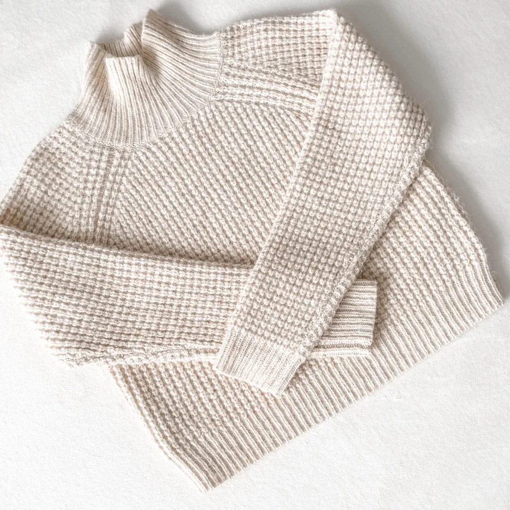 *SOLD* NWOT Wilfred Turtleneck Knit Sweater - Picture 11 of 15